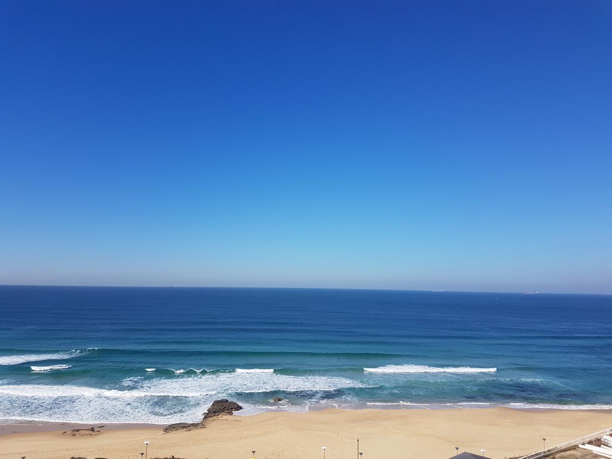 Arena Luxury Beachfront Apartment Newcastle Eksteriør billede