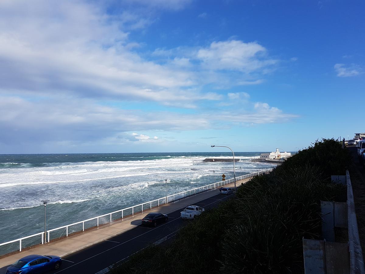 Arena Luxury Beachfront Apartment Newcastle Eksteriør billede