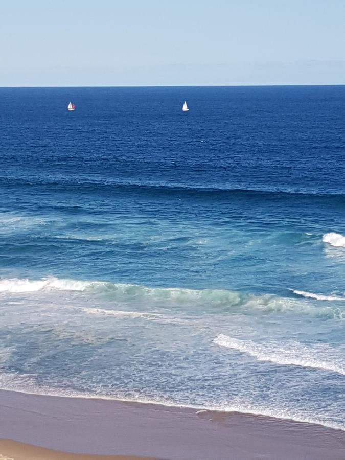Arena Luxury Beachfront Apartment Newcastle Eksteriør billede