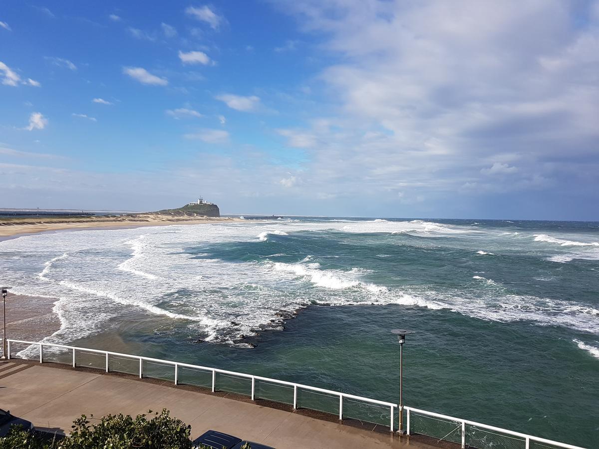 Arena Luxury Beachfront Apartment Newcastle Eksteriør billede