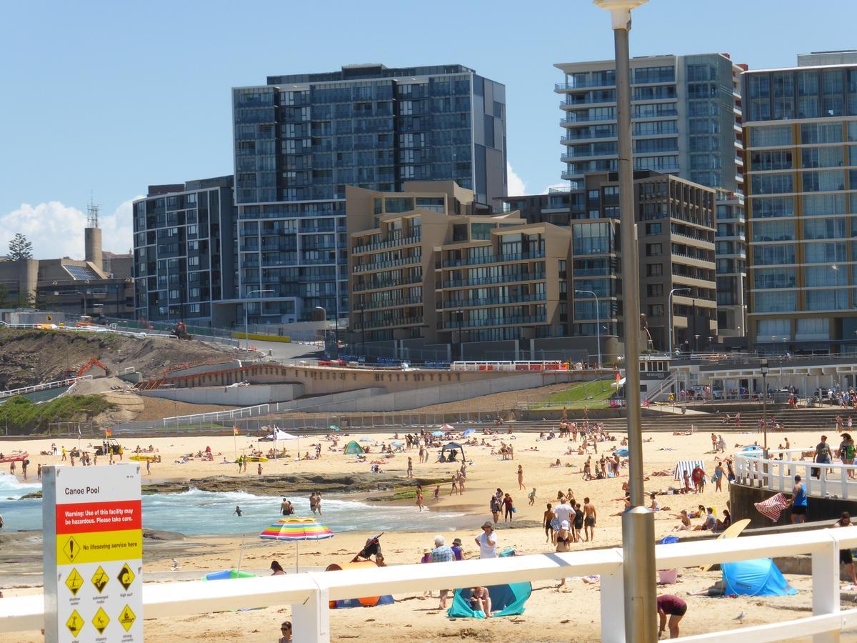 Arena Luxury Beachfront Apartment Newcastle Eksteriør billede