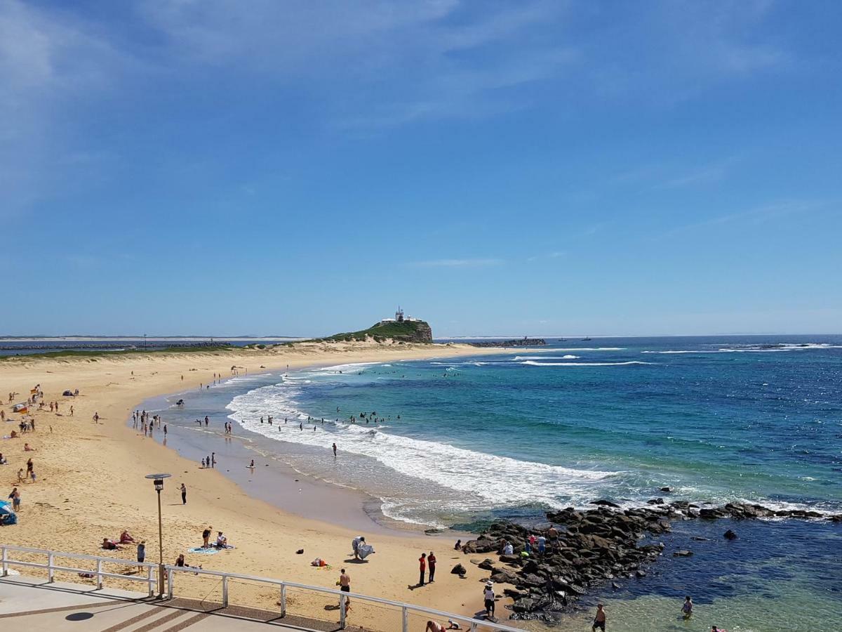 Arena Luxury Beachfront Apartment Newcastle Eksteriør billede